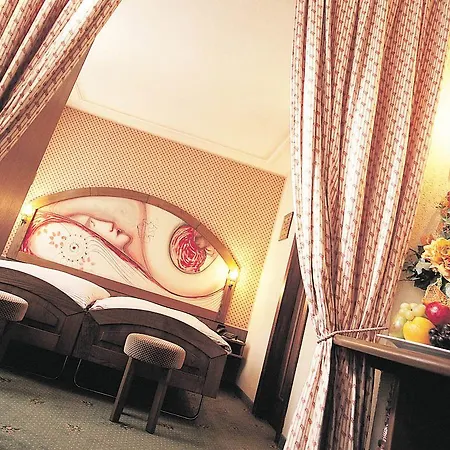 Adaastra Boutique 3* Brigue