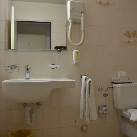 Adaastra Boutique 3* Brigue